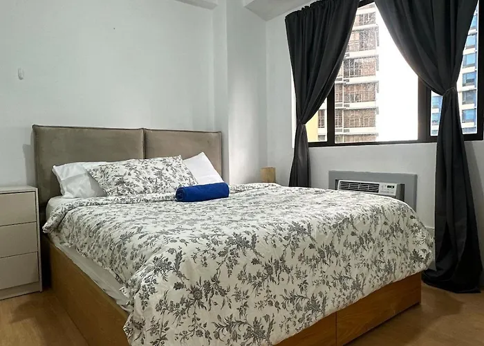 Cozy Urban Retreat In Burgos Circle, Bgc Manila