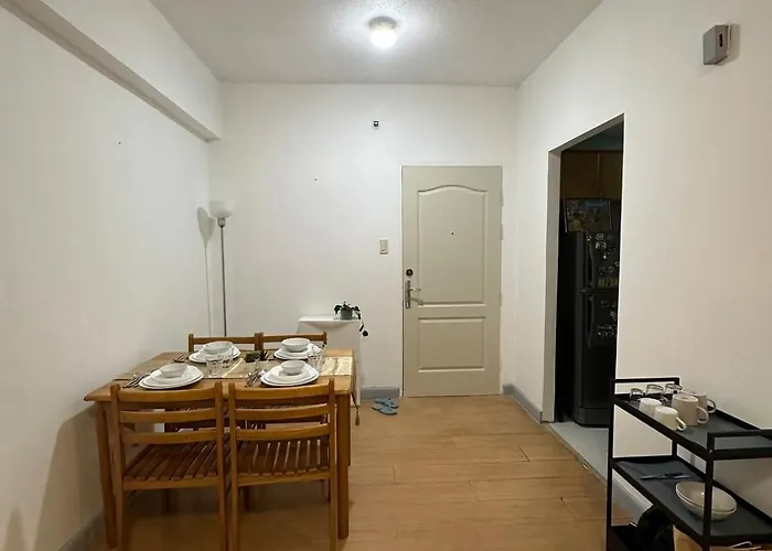 Cozy Urban Retreat In Burgos Circle, Bgc Apartamento *